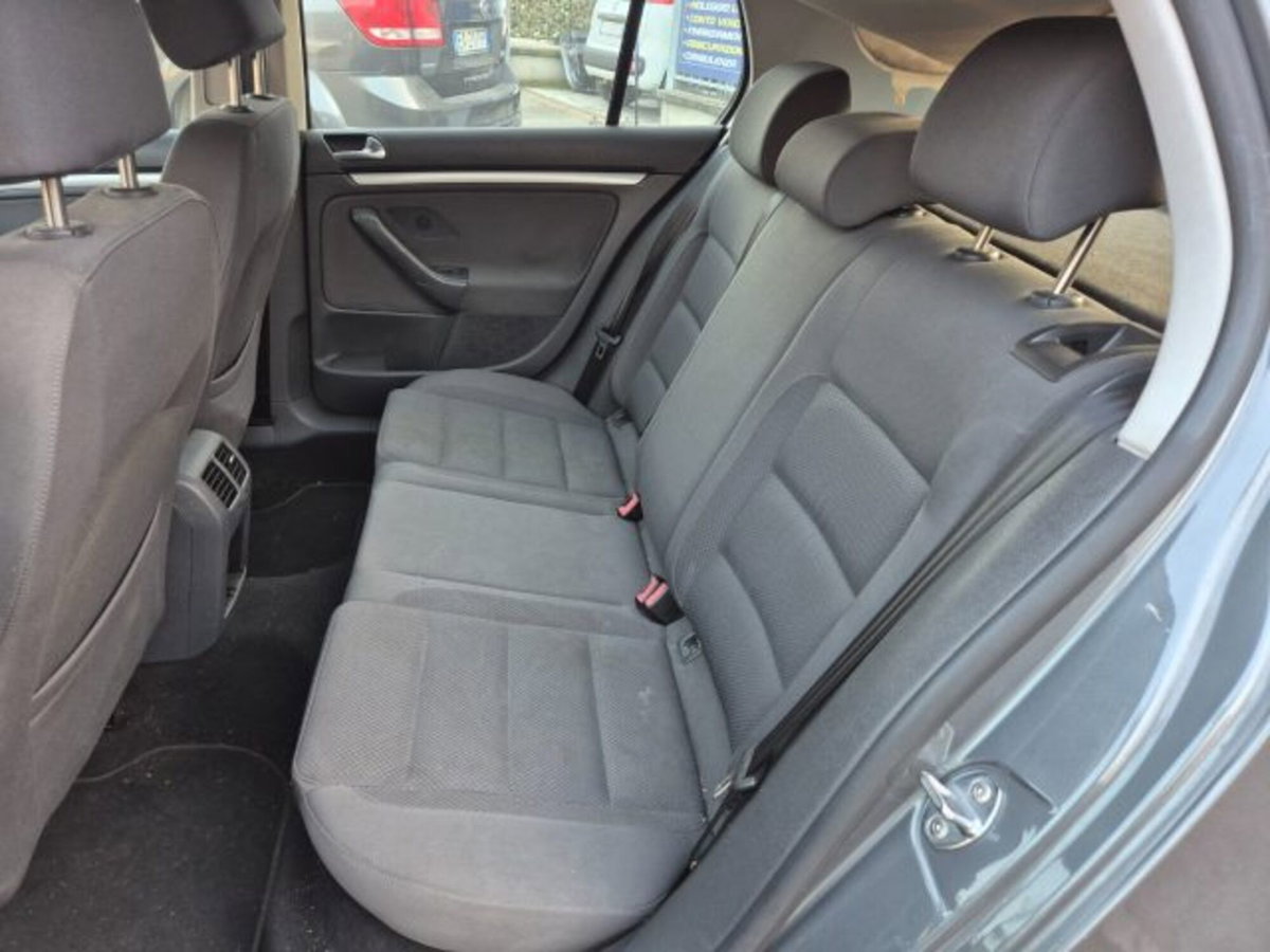 Volkswagen Golf 2.0 16V TDI 4mot. 5p. Sportline (10)