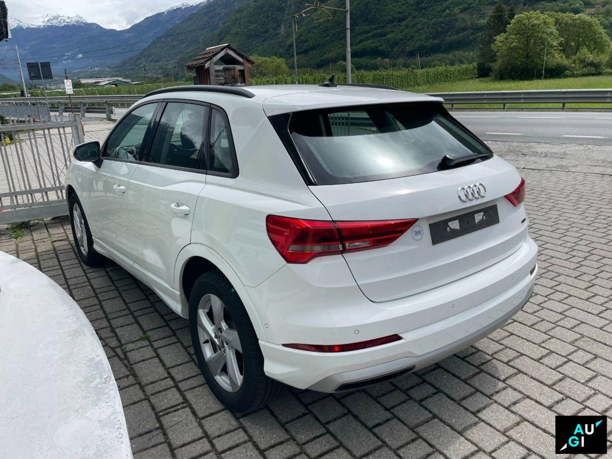 Audi Q3 2.0 TDI 150 CV quattro Business (4)