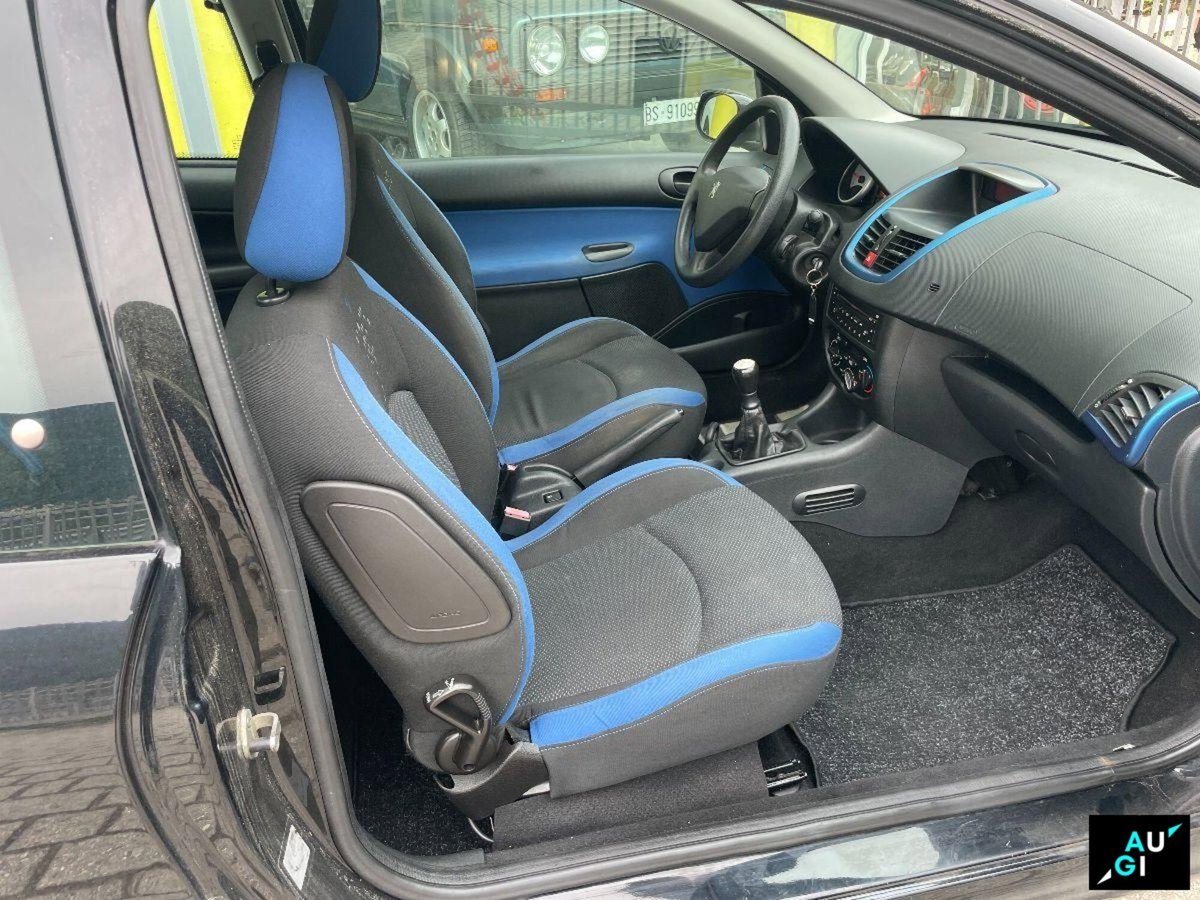 Peugeot 206 60CV 3p. Urban (12)