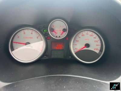 Peugeot 206 60CV 3p. Urban (2)