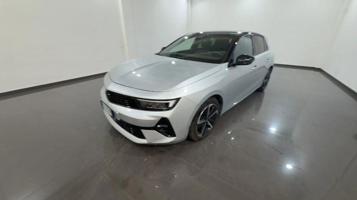 Opel Astra 1.2 Turbo 130 CV AT8 GS Line (2)