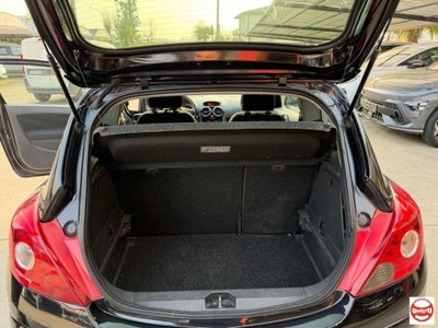 Opel Corsa 1.2 80CV 3 porte GPL-TECH Edition (12)