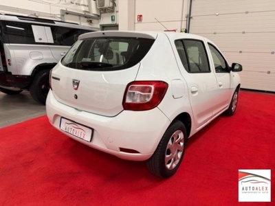 Dacia Sandero 1.2 16V GPL 75CV (4)