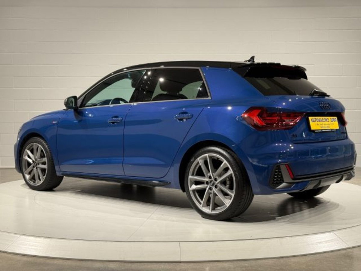 Audi A1 Sportback 30 TFSI S tronic S line edition (3)