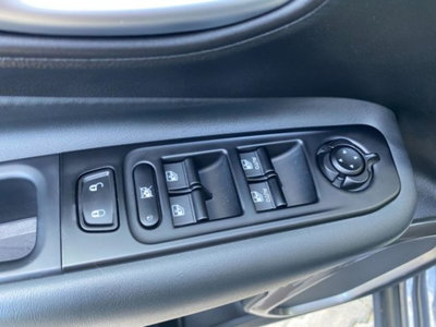 Jeep Renegade 1.6 Mjt 130 CV Longitude (13)
