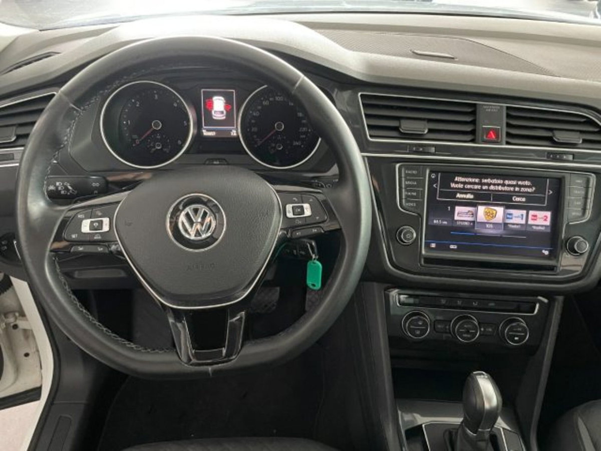 Volkswagen Tiguan 2.0 TDI SCR DSG Business BlueMotion Technology (9)