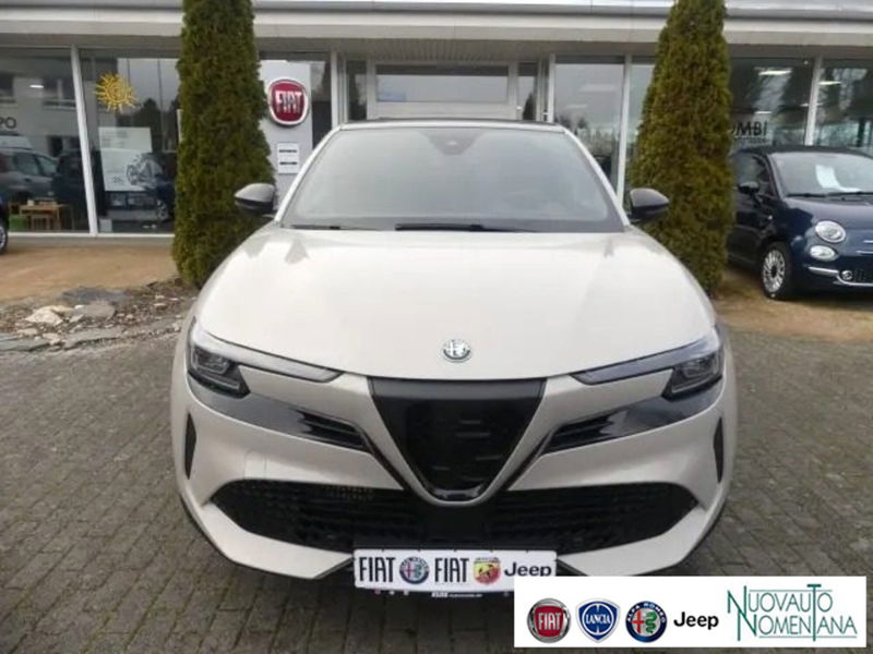Alfa Romeo Junior elettrica Speciale 156cv