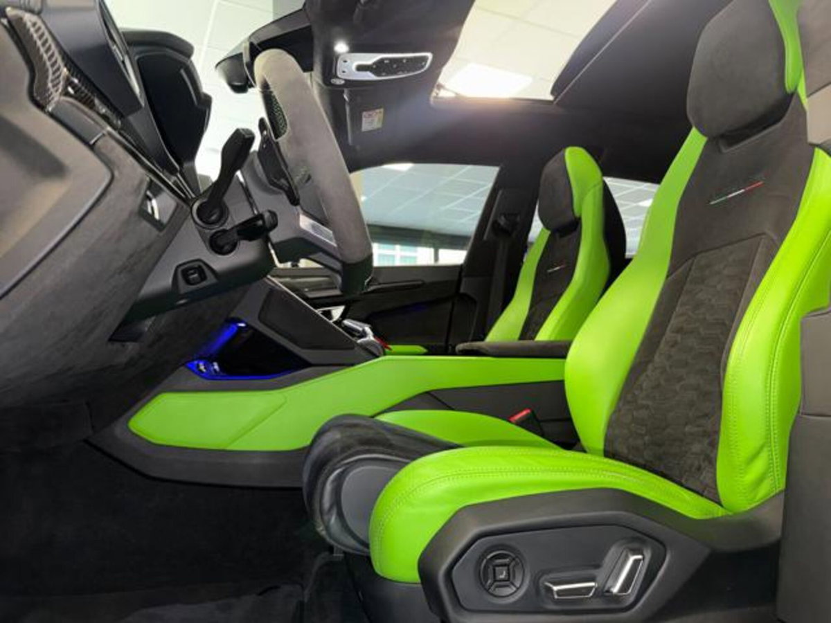 Lamborghini Urus 4.0 Pearl Capsule (3)