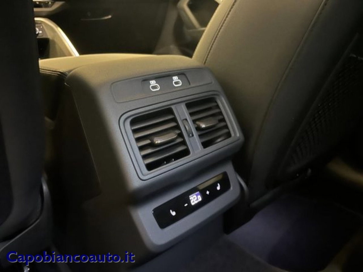 Audi Q5 Sportback 40 2.0 tdi mhev 12V S line Plus quattro s-tronic (17)