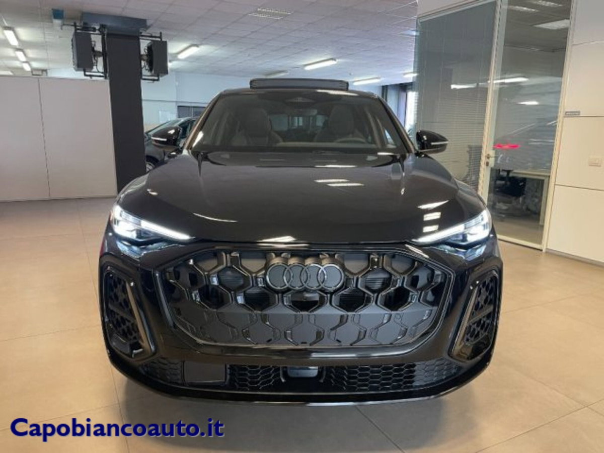 Audi Q5 Sportback 40 2.0 tdi mhev 12V S line Plus quattro s-tronic (2)