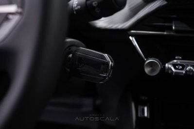 Peugeot 2008 1.2 hybrid Allure 145cv e-dcs6 (16)