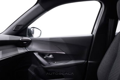 Peugeot 2008 1.2 hybrid Allure 145cv e-dcs6 (19)