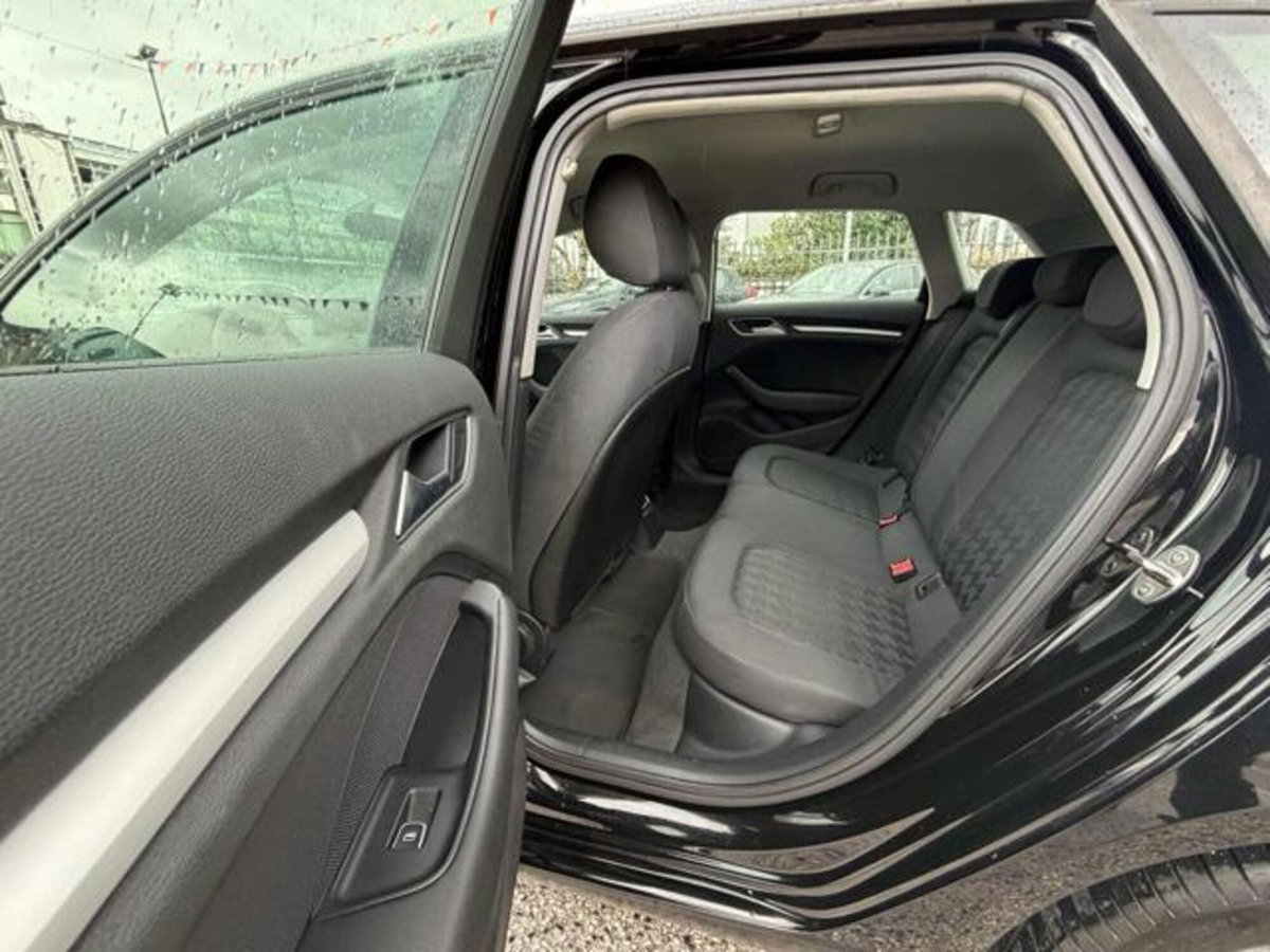 Audi A3 Sportback 1.6 TDI clean diesel S tronic Ambition (9)