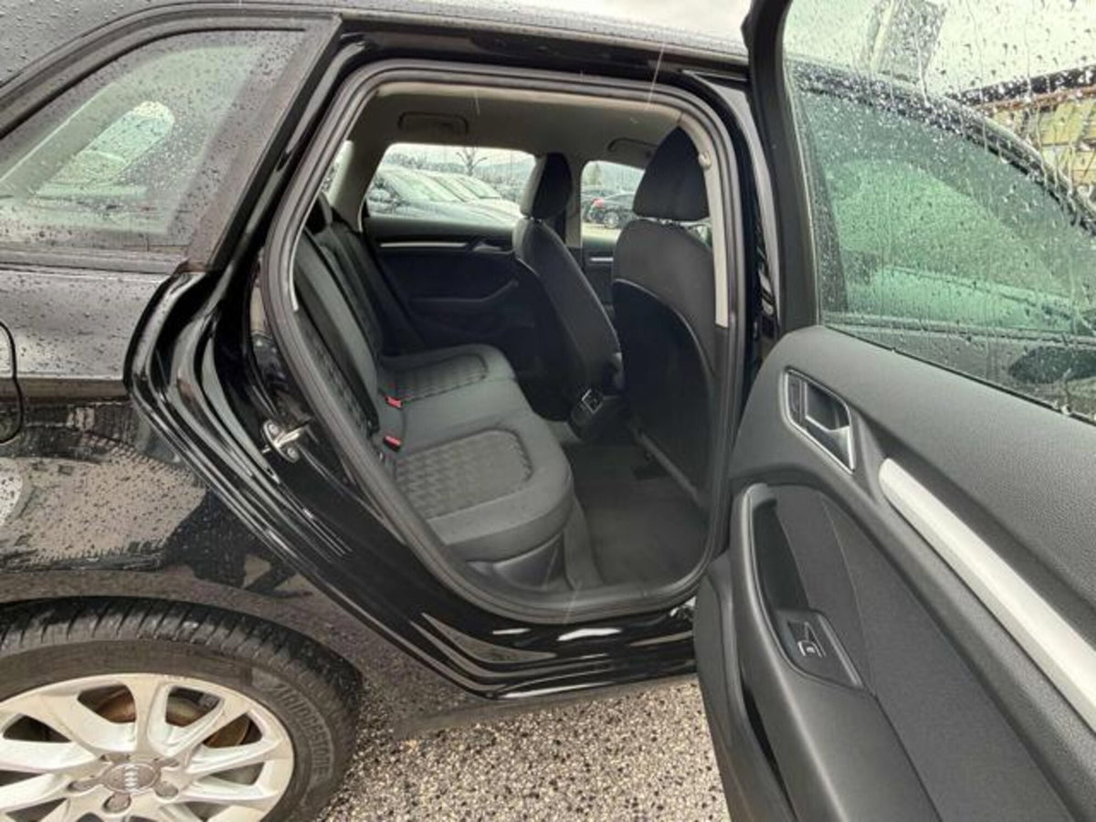 Audi A3 Sportback 1.6 TDI clean diesel S tronic Ambition (14)