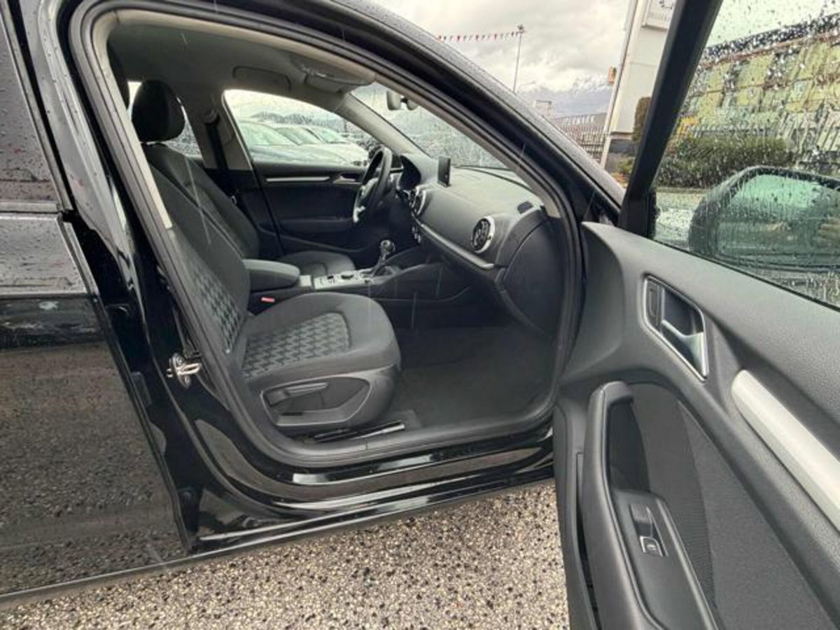 Audi A3 Sportback 1.6 TDI clean diesel S tronic Ambition (15)