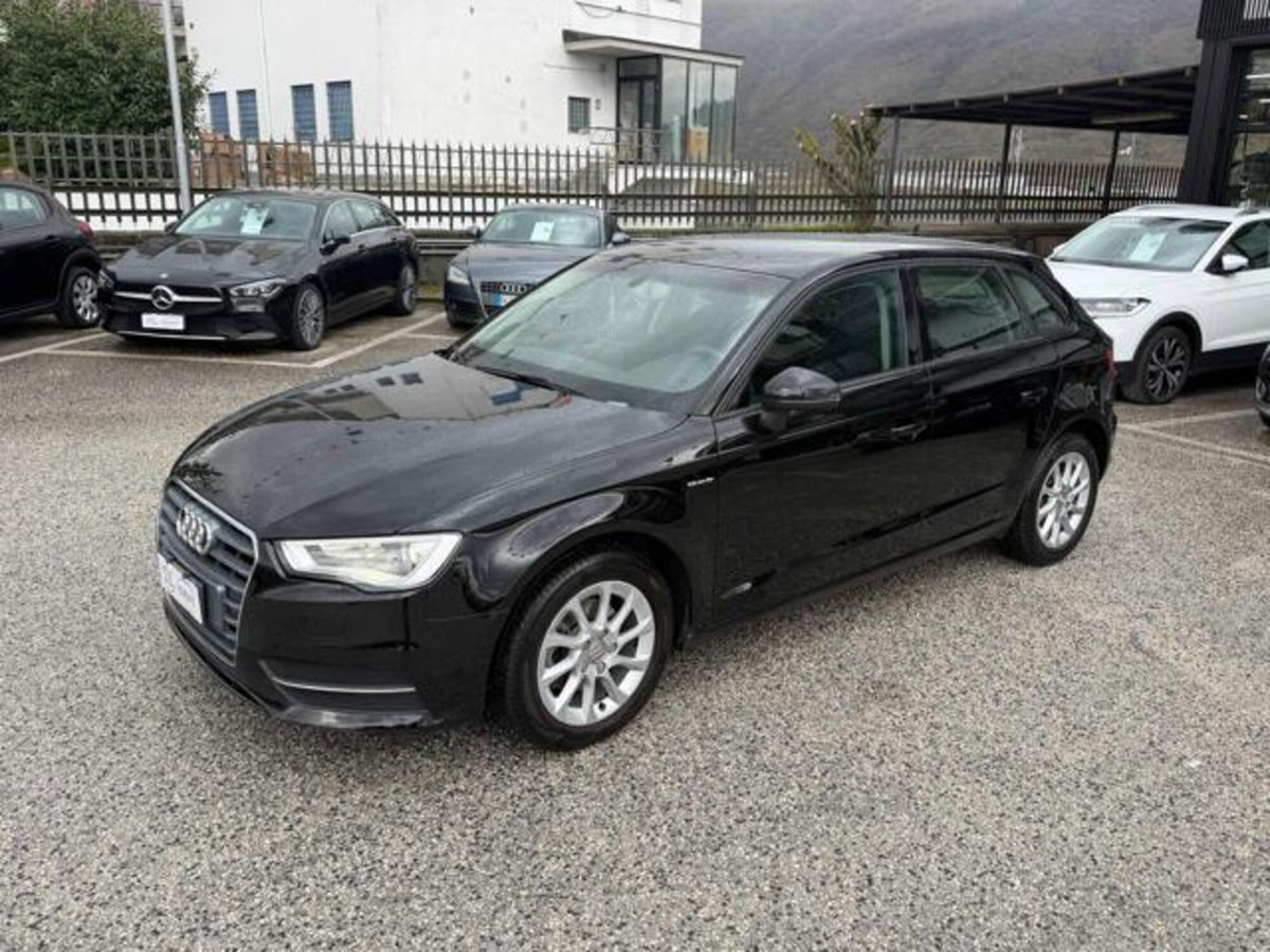 Audi A3 Sportback 1.6 TDI clean diesel S tronic Ambition (2)