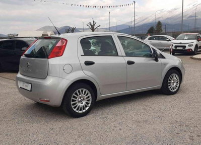 Fiat Punto 1.3 MJT II 75 CV 5 porte Lounge (9)