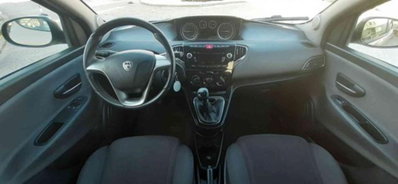Lancia Ypsilon 1.3 MJT 16V 95 CV 5 porte S&S Gold (20)
