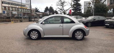 Volkswagen New Beetle TDI 105CV (11)
