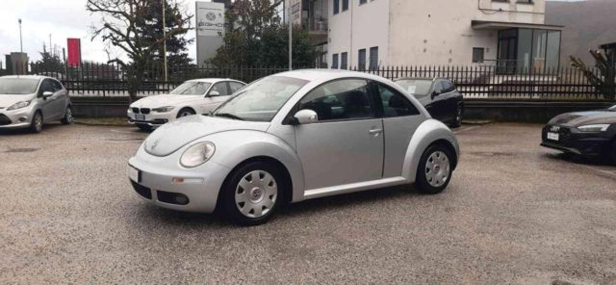 Volkswagen New Beetle TDI 105CV (12)