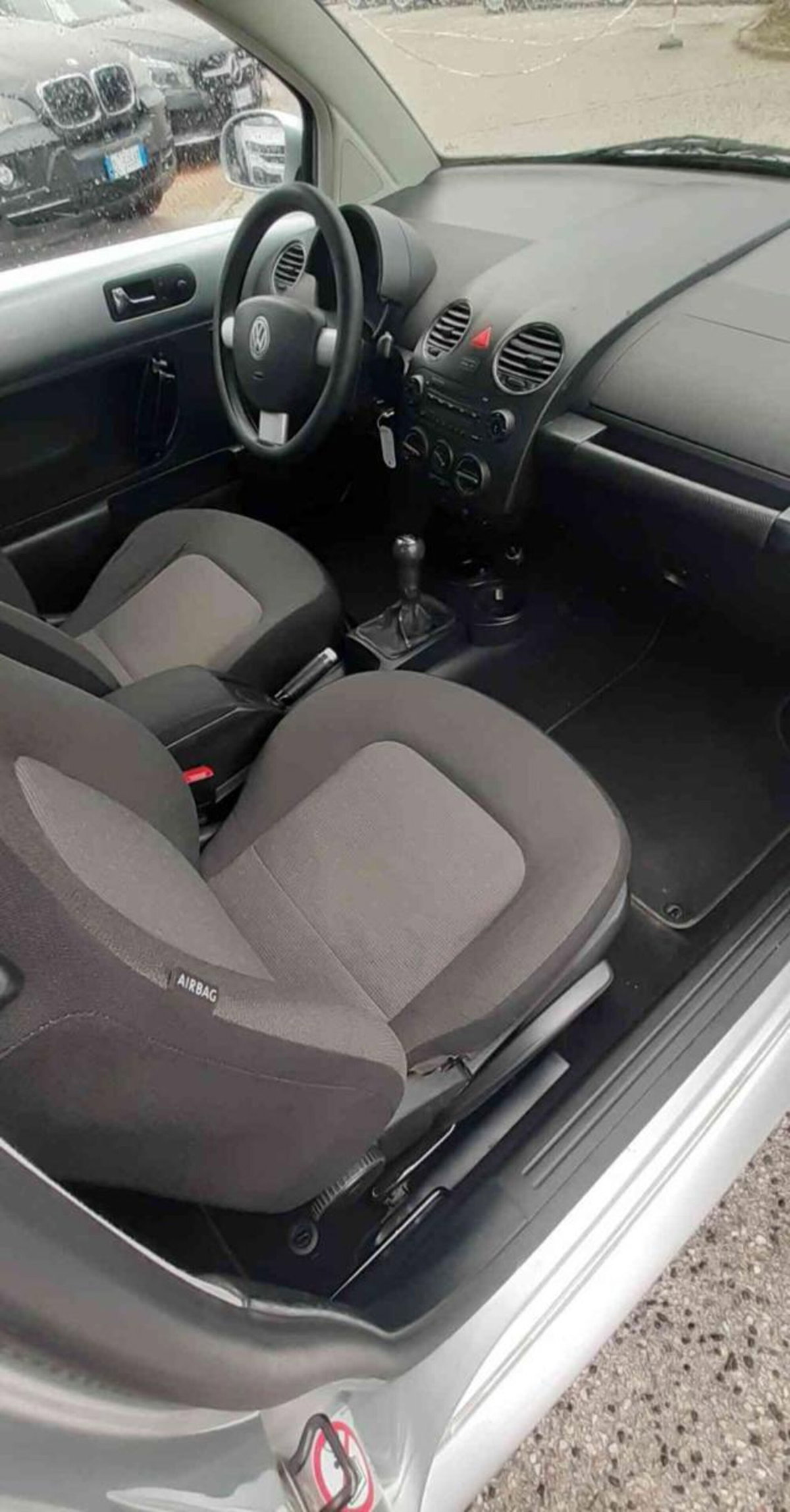 Volkswagen New Beetle TDI 105CV (18)