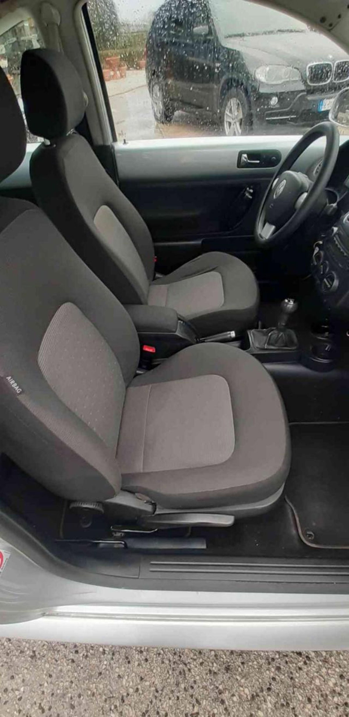 Volkswagen New Beetle TDI 105CV (19)