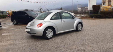 Volkswagen New Beetle TDI 105CV (6)