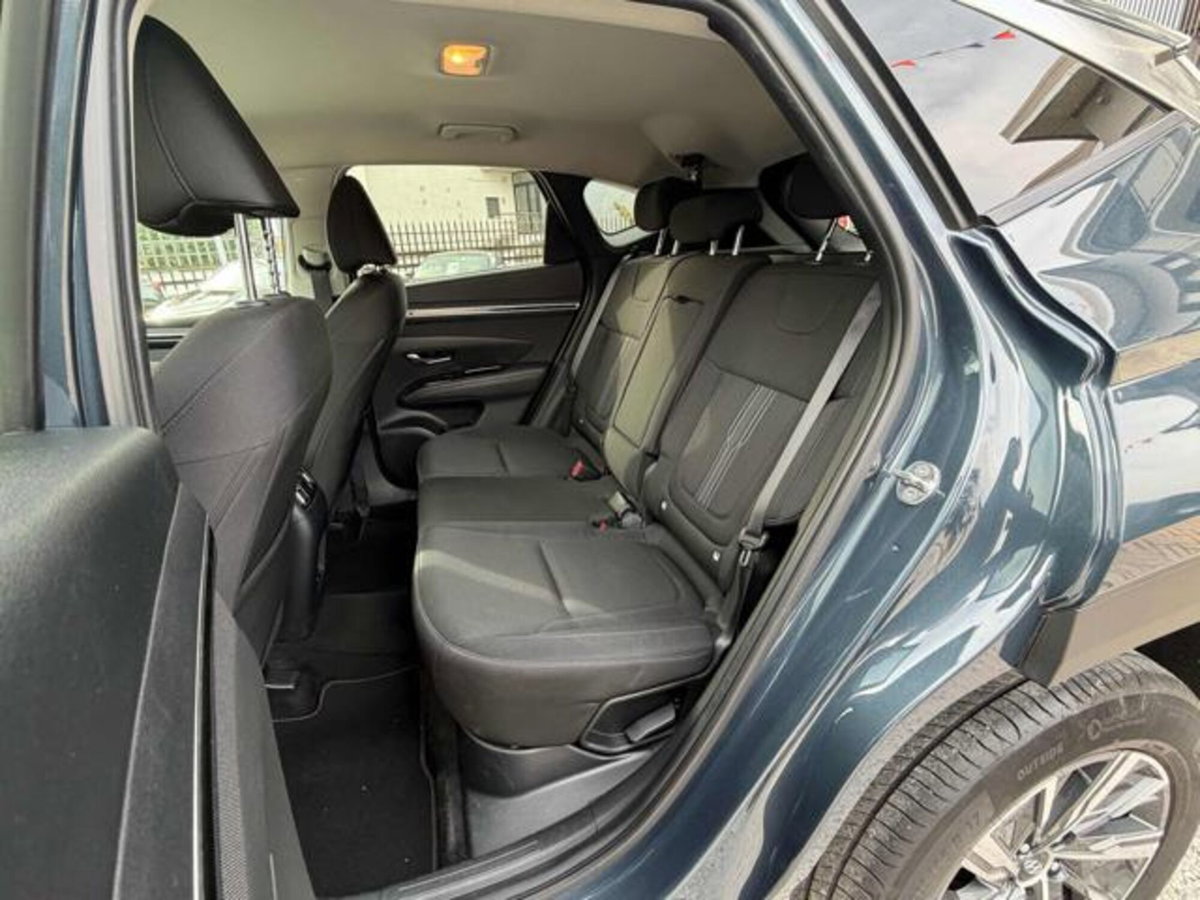 Hyundai Tucson 1.6 hev Xline 4wd auto (15)