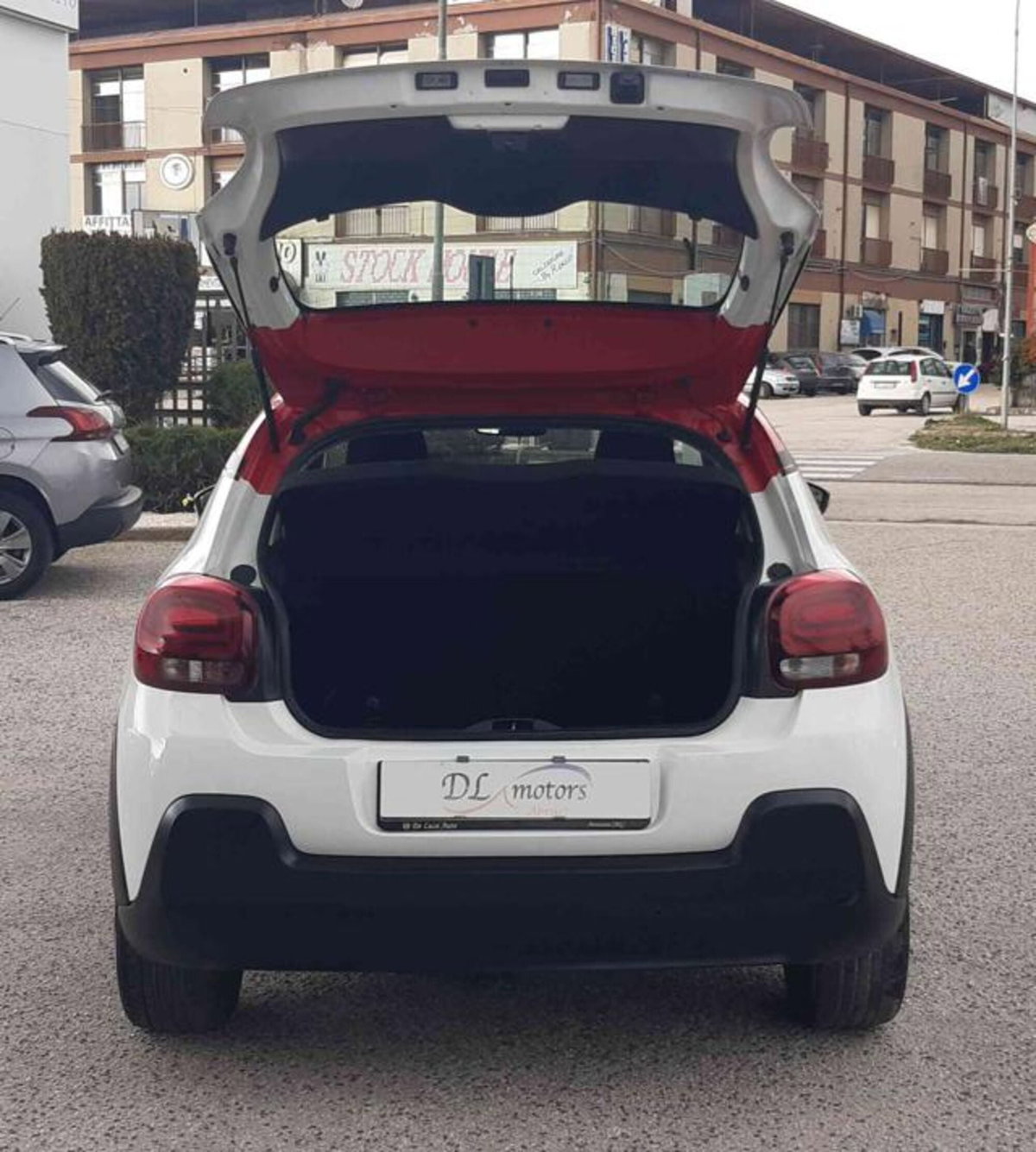 Citroen C3 PureTech 82 GPL Shine (16)