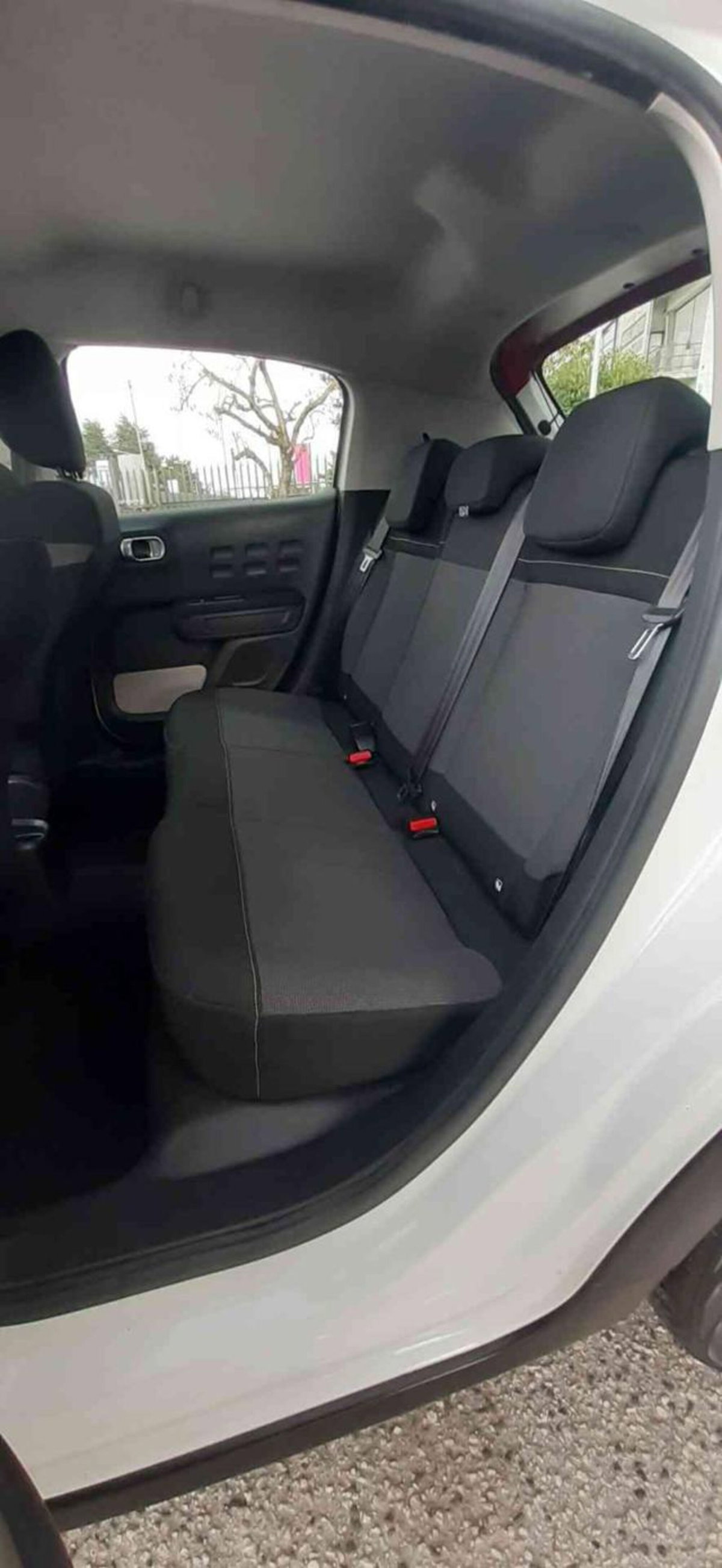 Citroen C3 PureTech 82 GPL Shine (18)