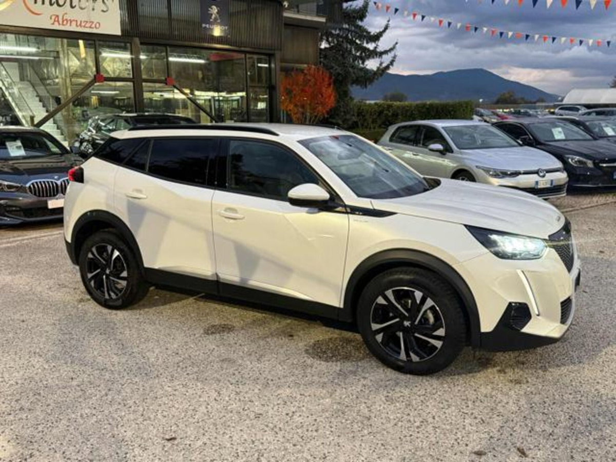 Peugeot 2008 PureTech 130 S&S Allure Pack (3)