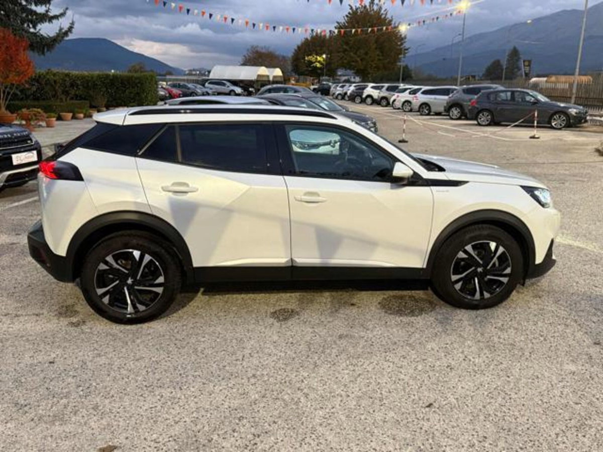Peugeot 2008 PureTech 130 S&S Allure Pack (4)