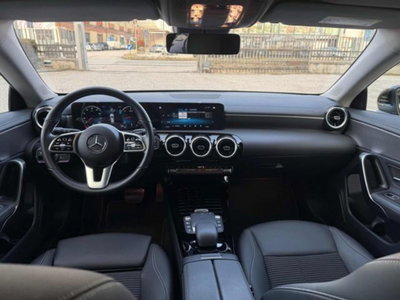 Mercedes-Benz CLA Shooting Brake 200 d Automatic Shooting Brake Executive (14)