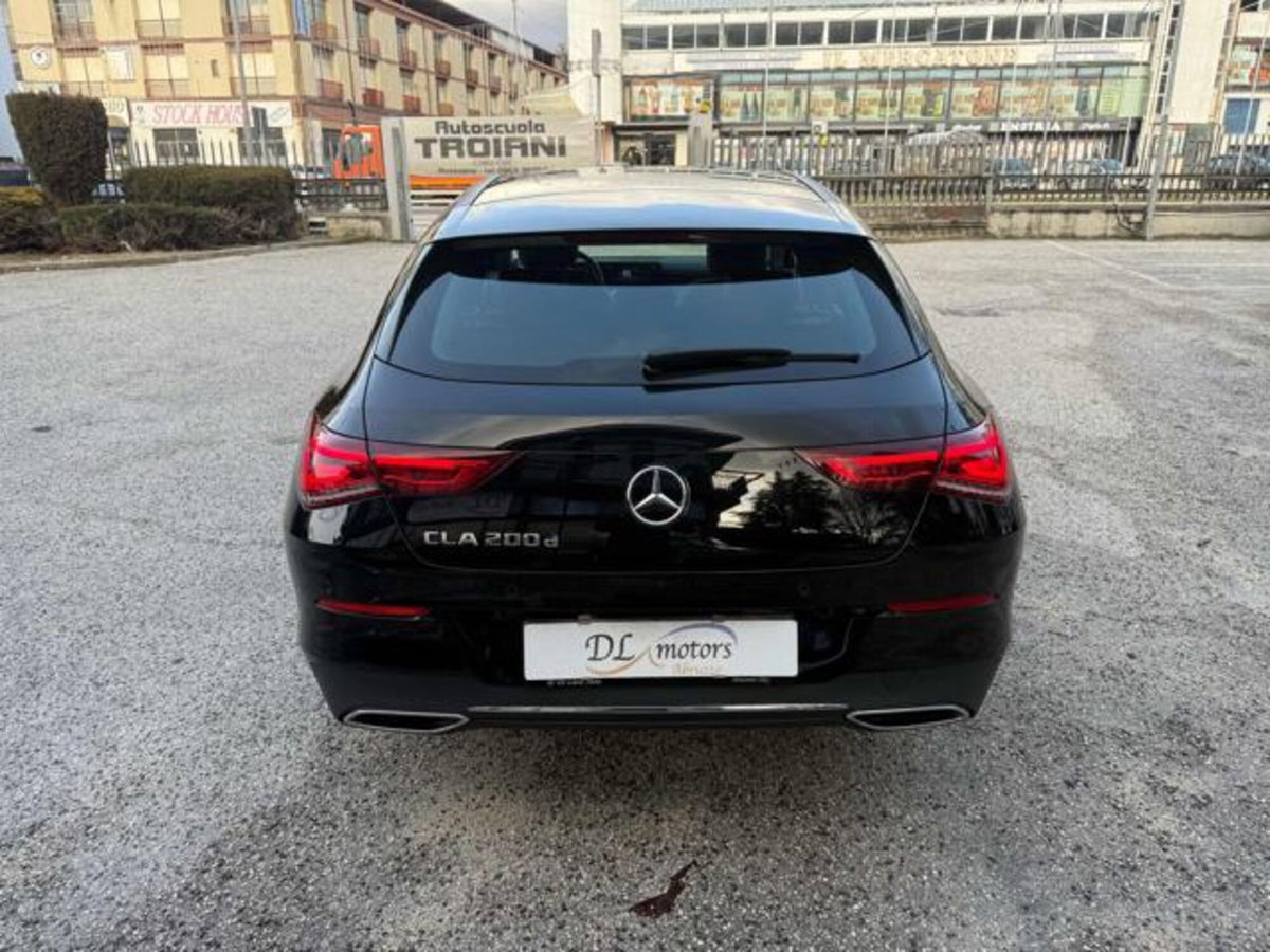 Mercedes-Benz CLA Shooting Brake 200 d Automatic Shooting Brake Executive (7)