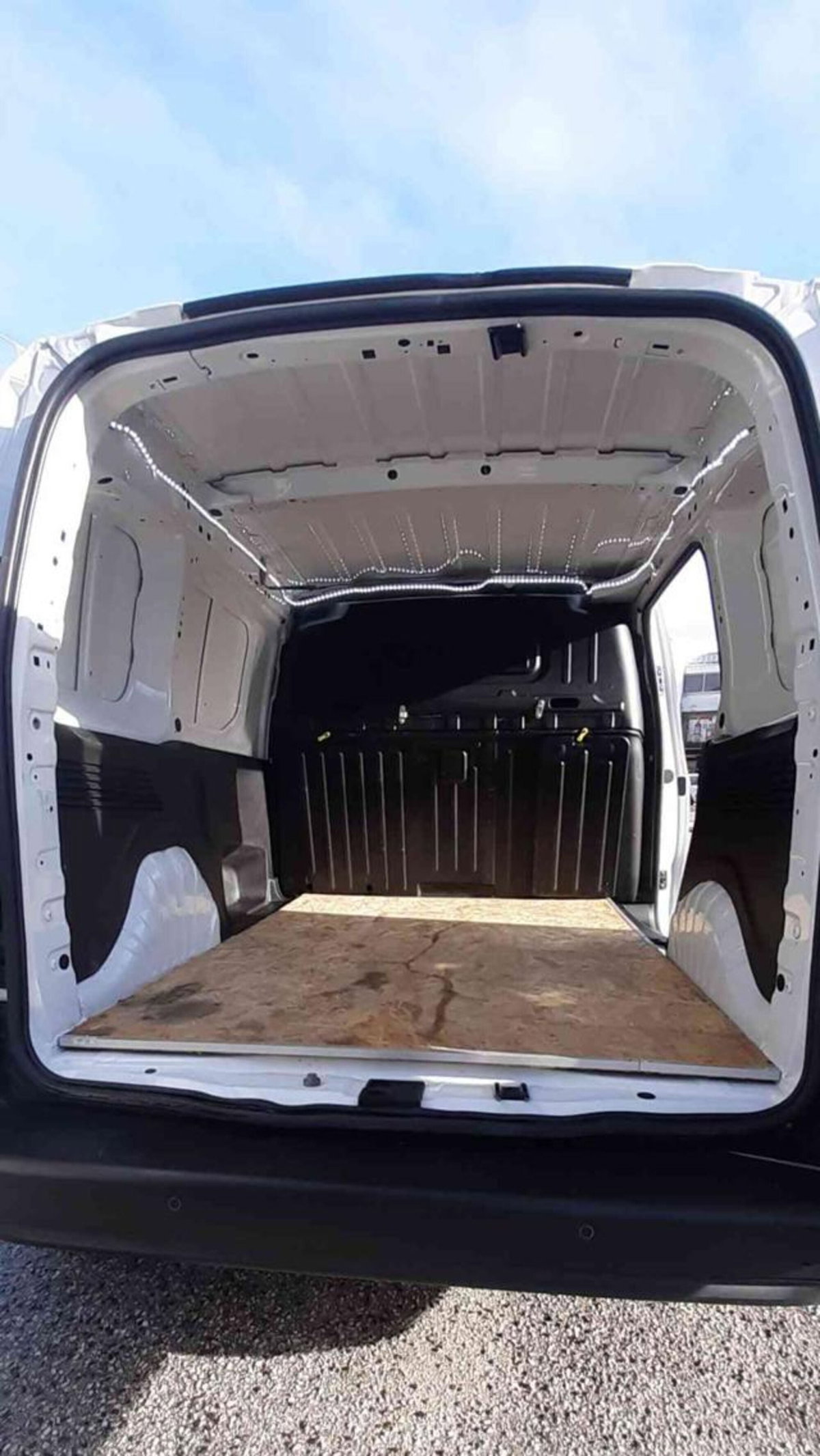 Peugeot Partner Furgone BlueHDi 100 PL Furgone Premium (16)