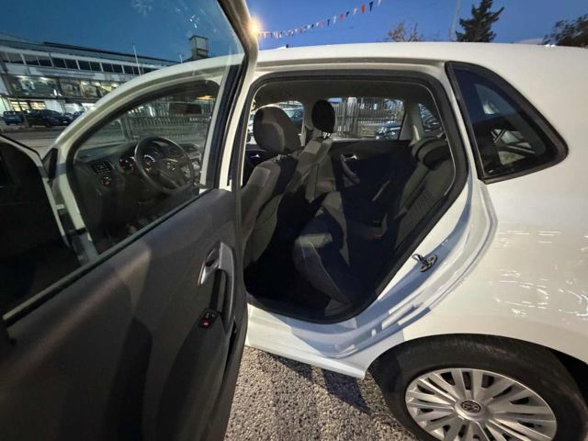 Volkswagen Polo 1.4 TDI 5p. Trendline (9)