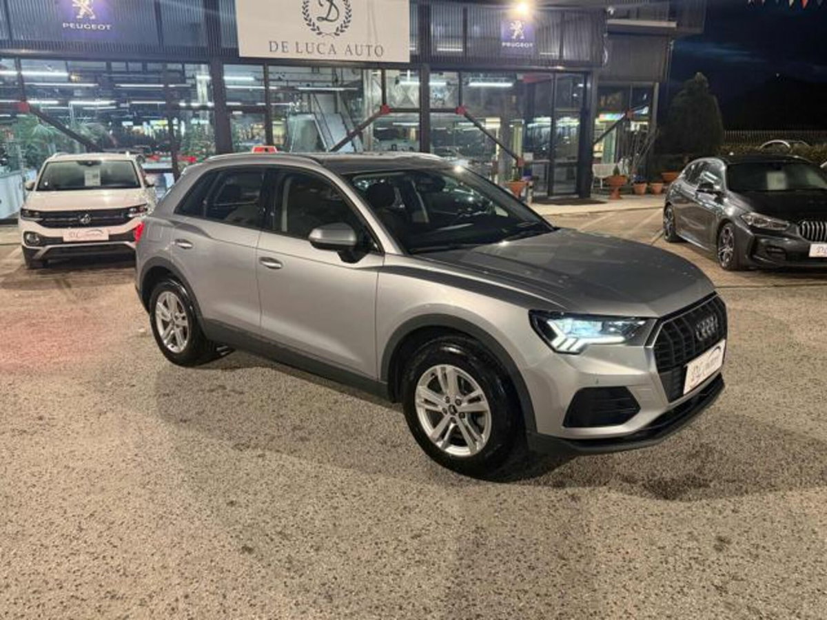 Audi Q3 35 TDI quattro S tronic Business