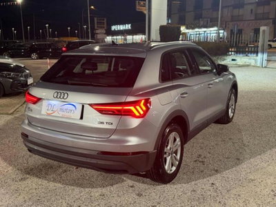 Audi Q3 35 TDI quattro S tronic Business (9)