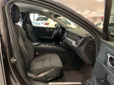 Volvo V60 Cross Country 2.0 b4 Ultimate awd auto (12)