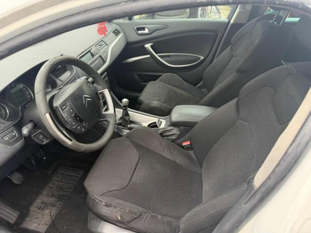 Citroen C5 Station Wagon 2.0 HDi 140 Exclusive (7)