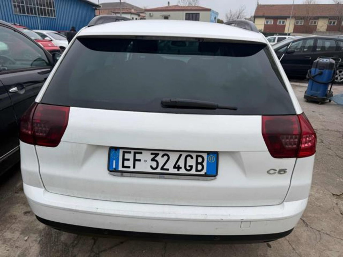 Citroen C5 Station Wagon 2.0 HDi 140 Exclusive (9)