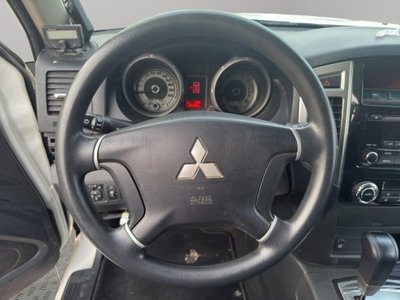 Mitsubishi Pajero 3.2 DI-D 16V aut. 3p. Tender DPF (10)