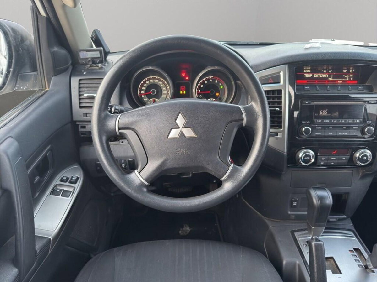 Mitsubishi Pajero 3.2 DI-D 16V aut. 3p. Tender DPF (15)