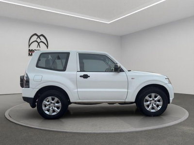 Mitsubishi Pajero 3.2 DI-D 16V aut. 3p. Tender DPF (4)