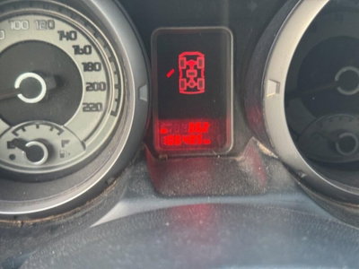 Mitsubishi Pajero 3.2 DI-D 16V aut. 3p. Tender DPF (9)