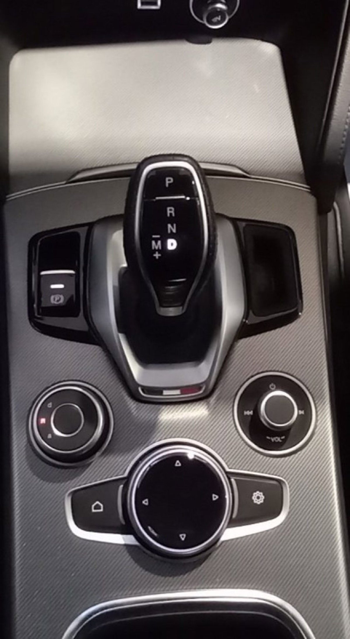 Alfa Romeo Stelvio Stelvio 2.2 Turbodiesel 210 CV AT8 Q4 Veloce (14)