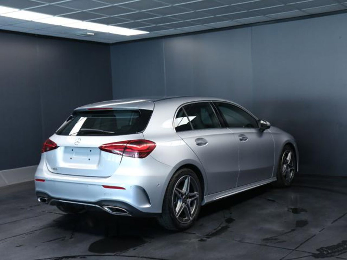 Mercedes-Benz Classe A Sedan 180 AMG Line Premium Plus auto (3)