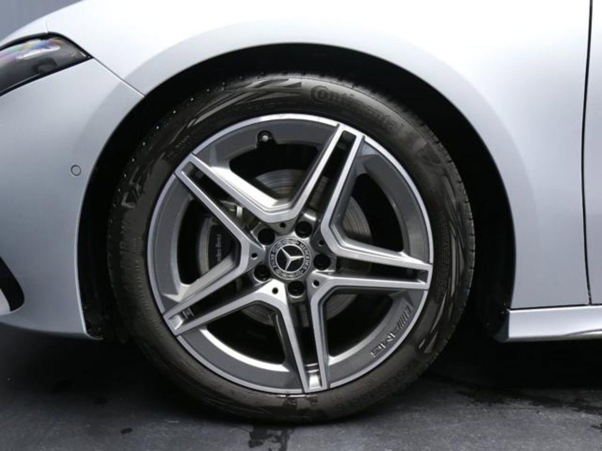 Mercedes-Benz Classe A Sedan 180 AMG Line Premium Plus auto (5)