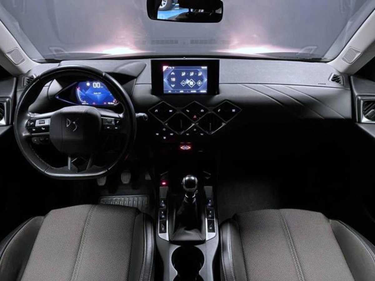 Ds DS 3 DS 3 Crossback PureTech 100 So Chic (10)