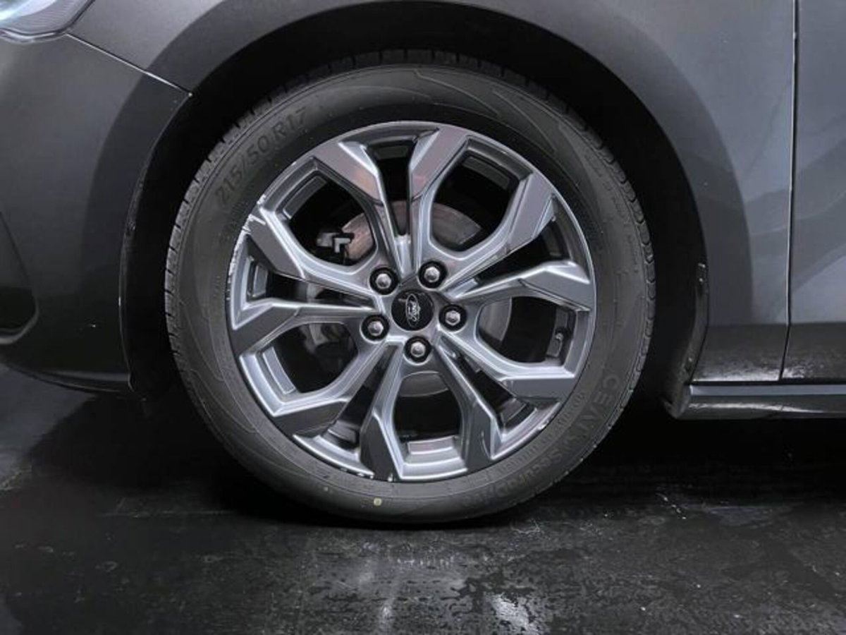 Ford Focus Station Wagon 1.5 EcoBlue 120 CV automatico SW ST-Line (8)